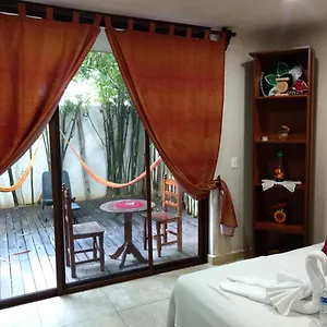 Maya Vacanze Playa Natural ** Плая-дель-Кармен